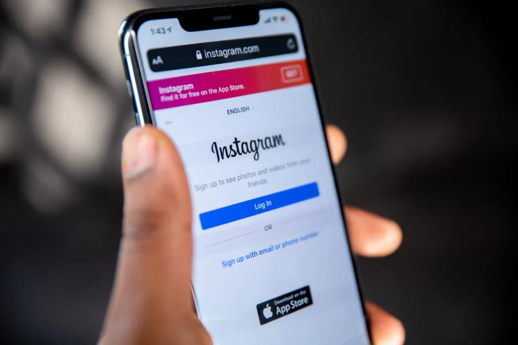 Instagram lança atualização sem anúncios 